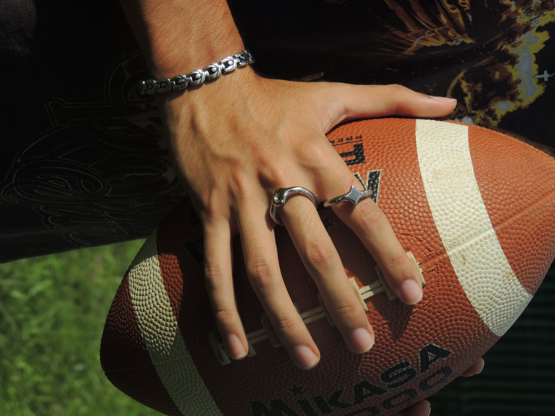 Uniq ring