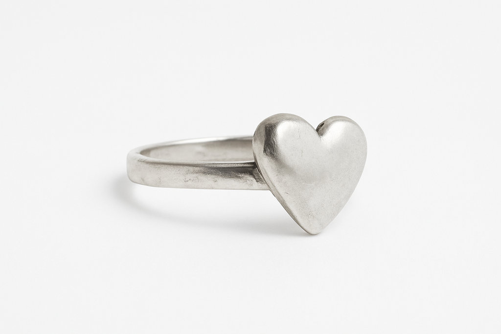 Heart ring