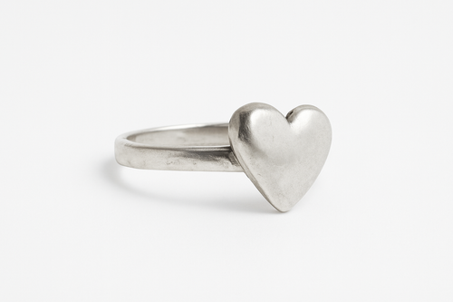 Heart ring
