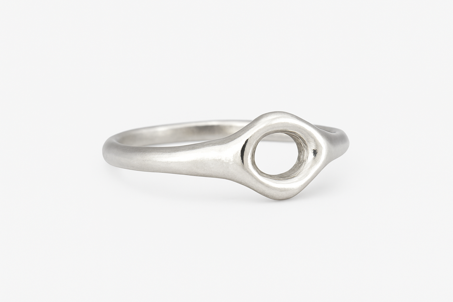 Circa style ring - firts edition